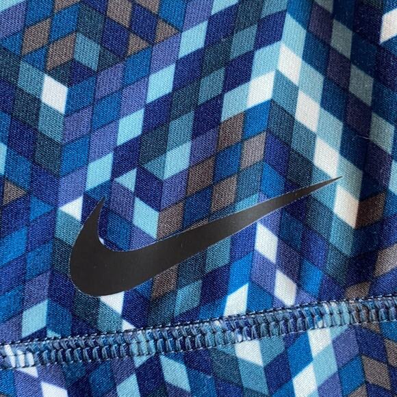 Nike Power Legend Cube Print Training Capri Tight - Picture 3 of 13